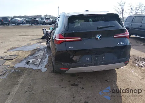 2025 BMW X3 30 xDrive z USA, uszkodzony, nr VIN 5UX53GP05S9033455